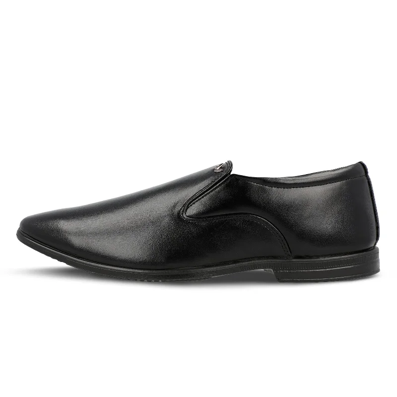 Walkaroo Xgo Men Loafer Formal Shoes - WF6012 Black