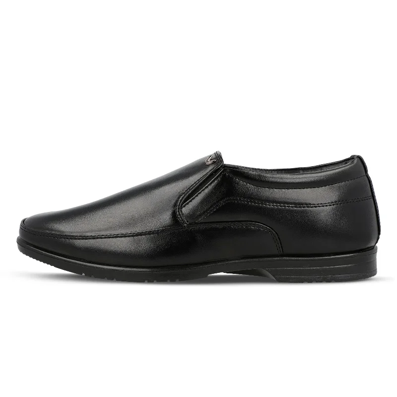 Walkaroo Xgo Men Loafer Formal Shoes - WF6010 Black